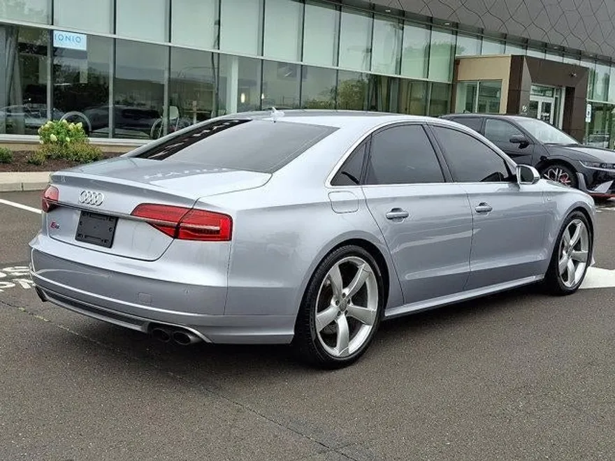 2016 Audi S8 4.0T photo 5