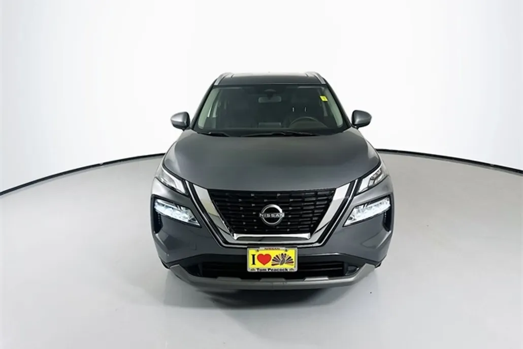 2025 Nissan Kicks Play S photo 1