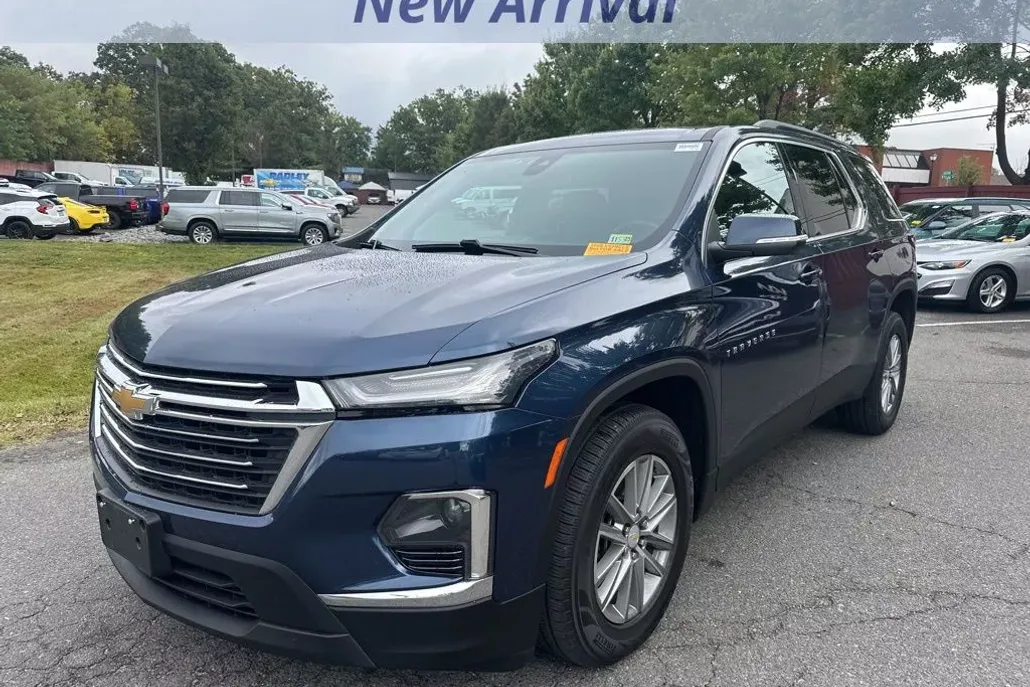 2023 Chevrolet Traverse Leather photo 1