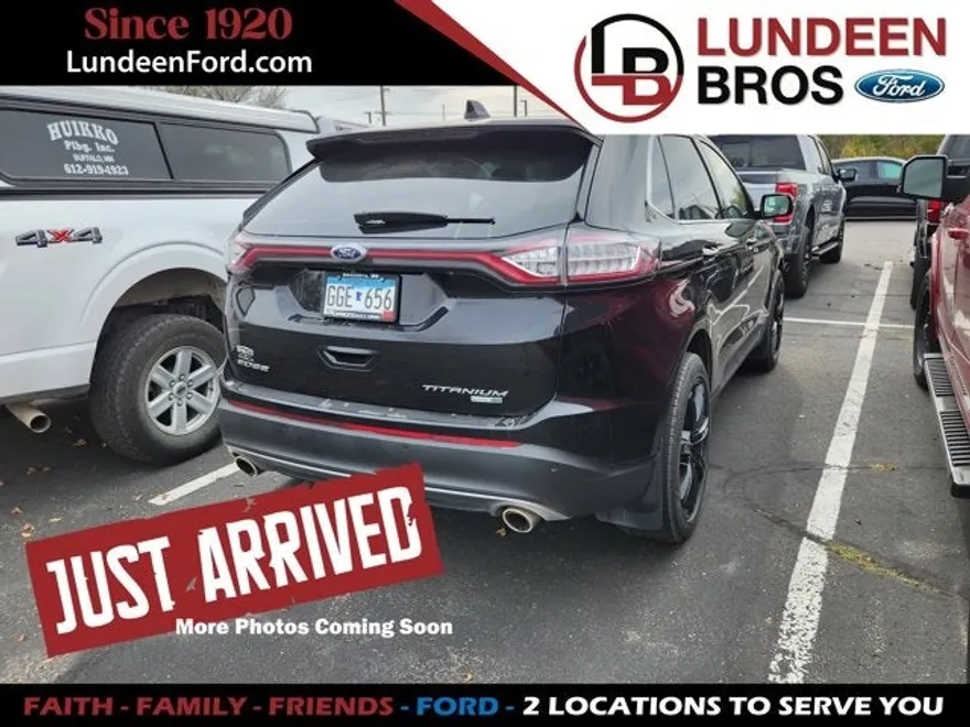 2018 Ford Edge Titanium photo 1