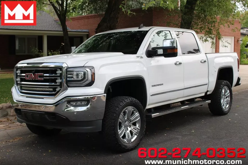 2017 Gmc Sierra 1500 SLT photo 1