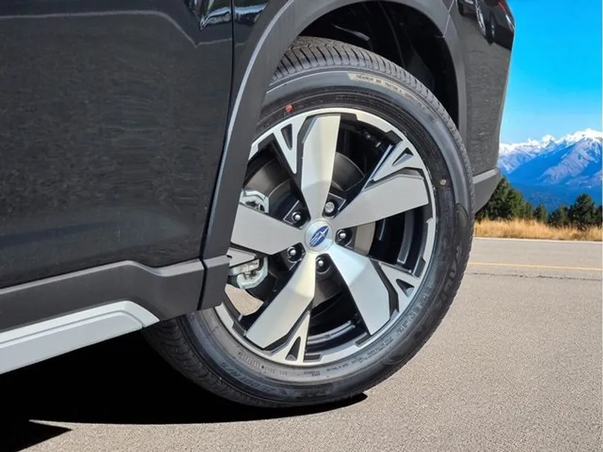 2020 Subaru Forester Touring photo 1