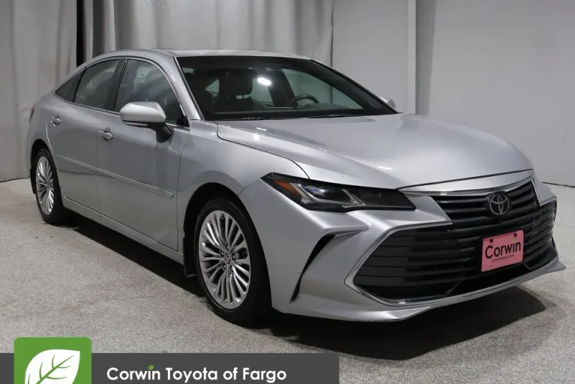 2021 Toyota Avalon Limited photo 1