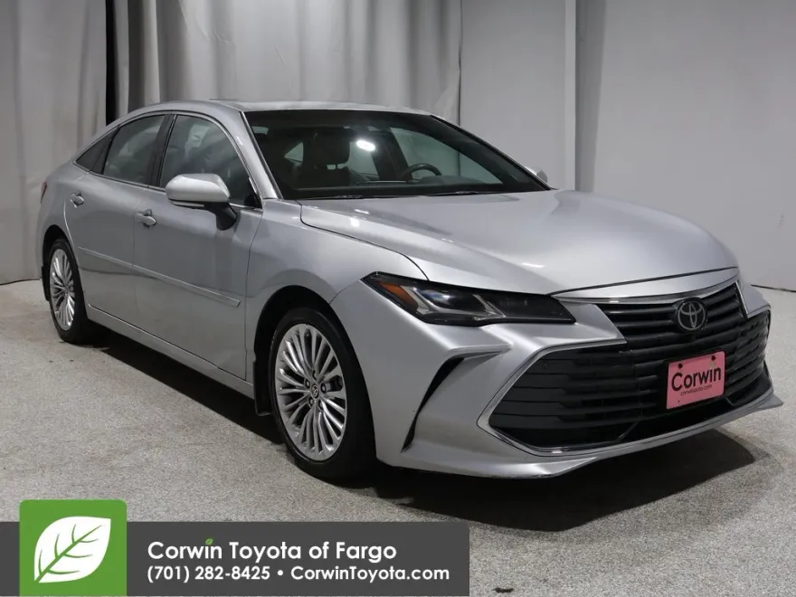 2021 Toyota Avalon Limited photo 1