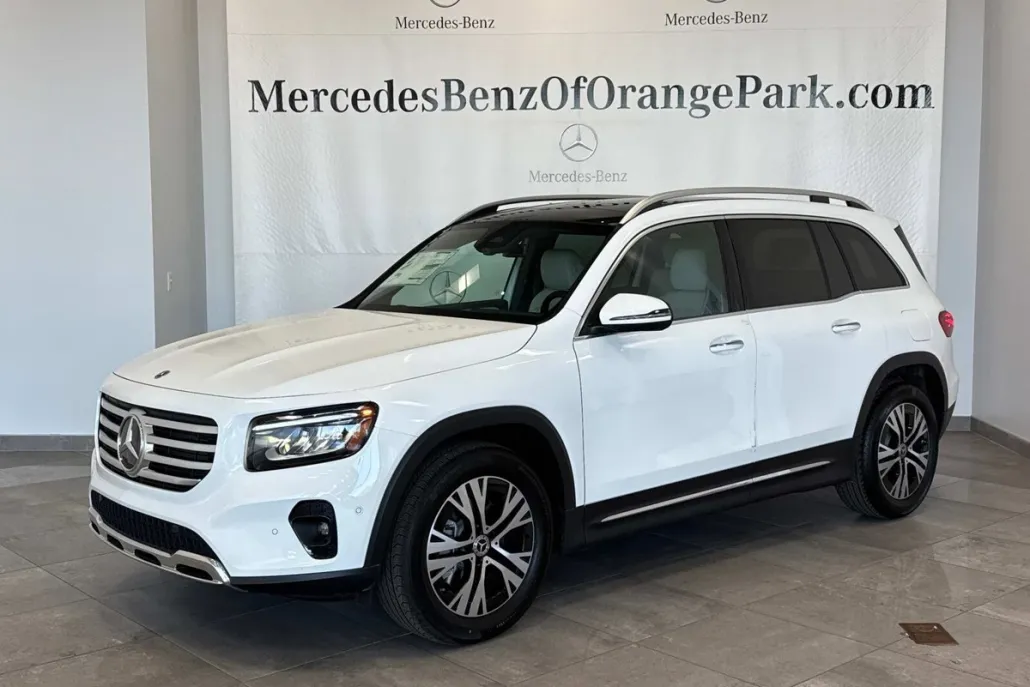 2025 Mercedes Benz GLB 250 photo 1