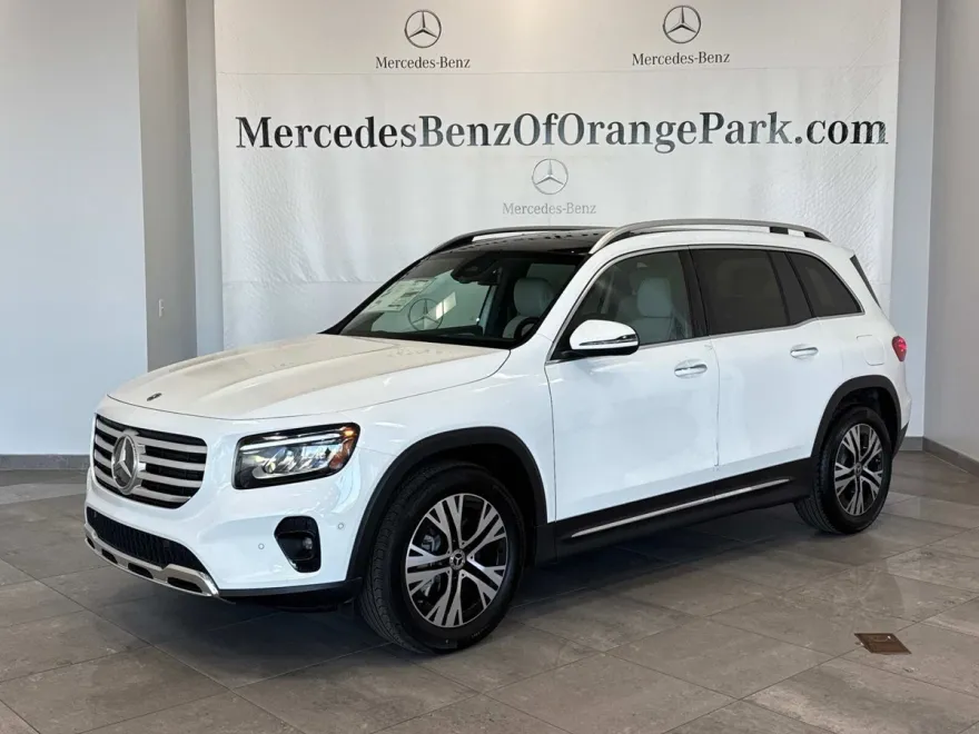 2025 Mercedes Benz GLB 250 photo 1