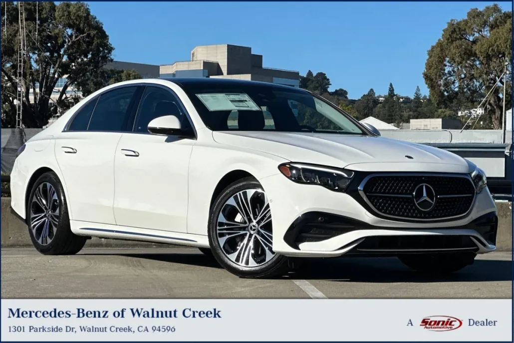 2025 Mercedes Benz E 350 4MATIC photo 1