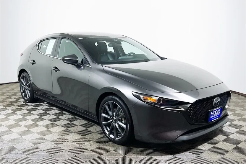 2019 Mazda Mazda3 Preferred photo 1