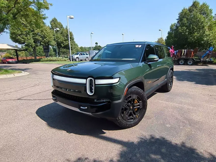 2023 Rivian R1S Adventure photo 1