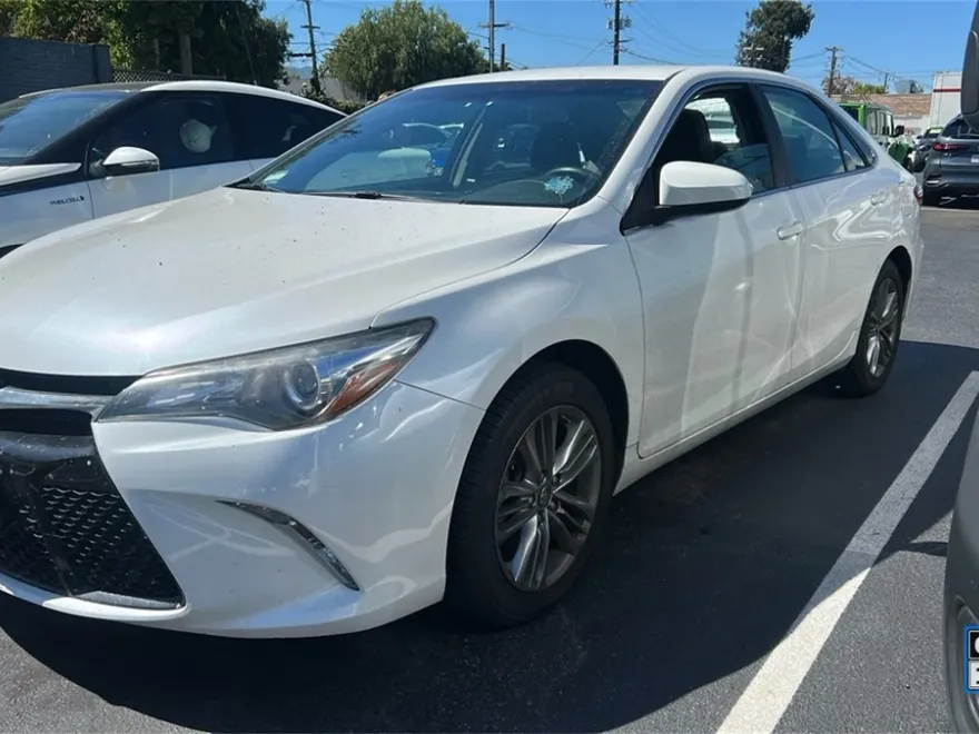 2017 Toyota Camry XLE XSE photo 1