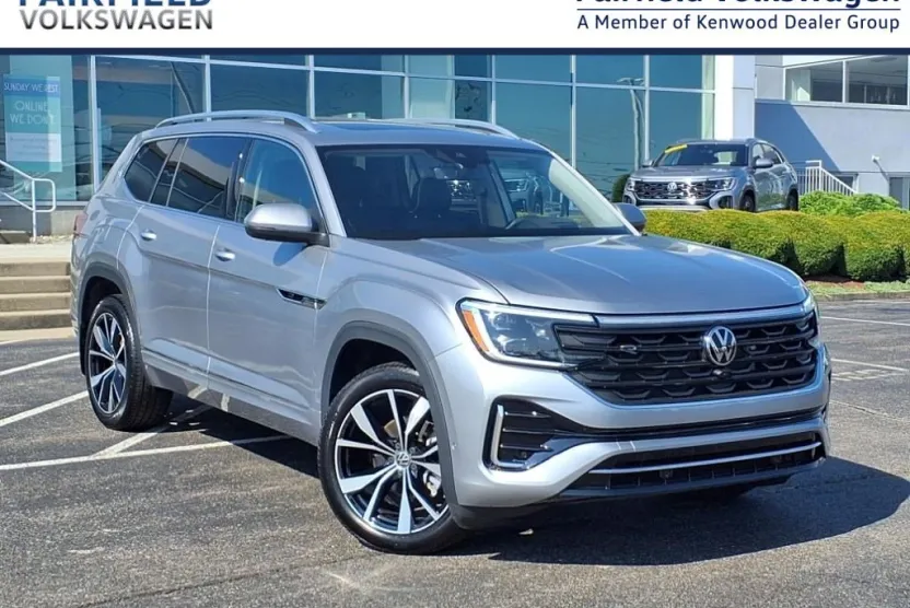 2024 Volkswagen Atlas SEL Premium R-Line photo 1