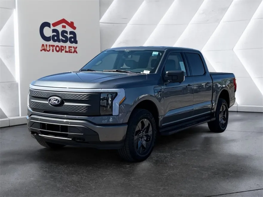 2025 Ford F-150 Lightning photo 1