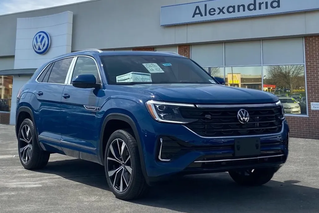 2025 Volkswagen Atlas Cross Sport SEL Premium R-Line photo 1
