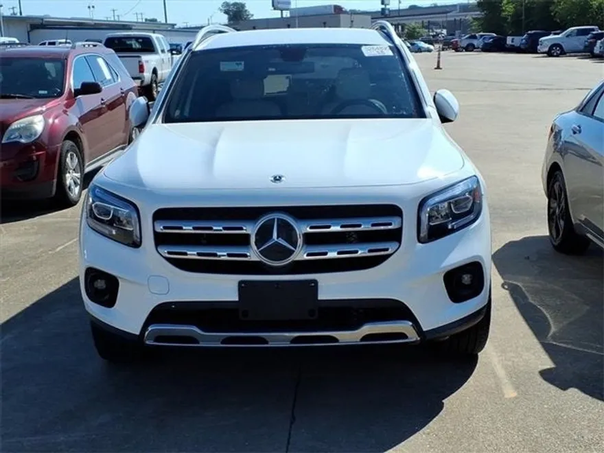 2021 Mercedes Benz GLB 250 photo 1