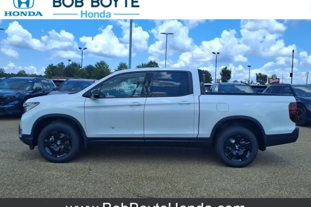 2025 Honda Ridgeline Black Edition photo 1