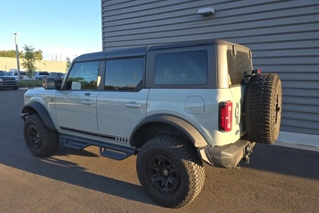 2021 Ford Bronco First Edition photo 1