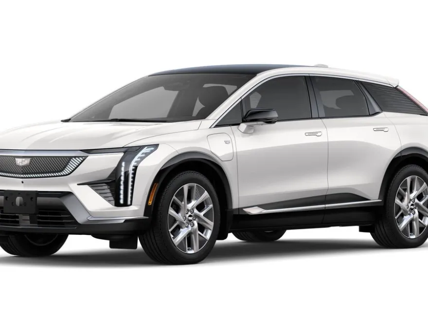 2025 Cadillac Optiq Luxury photo 1