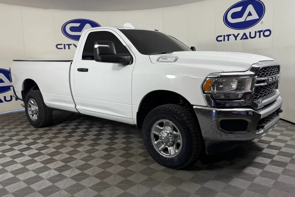 2023 Ram 3500 Tradesman photo 1