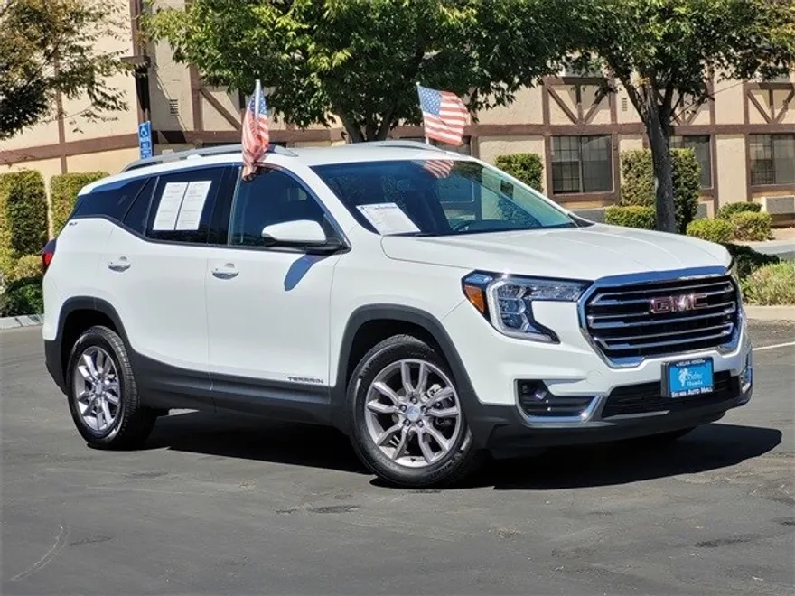 2024 Gmc Terrain SLT photo 1