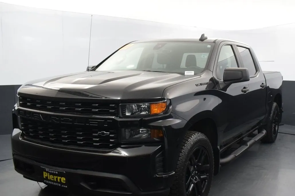 2022 Chevrolet Silverado 1500 Custom photo 1