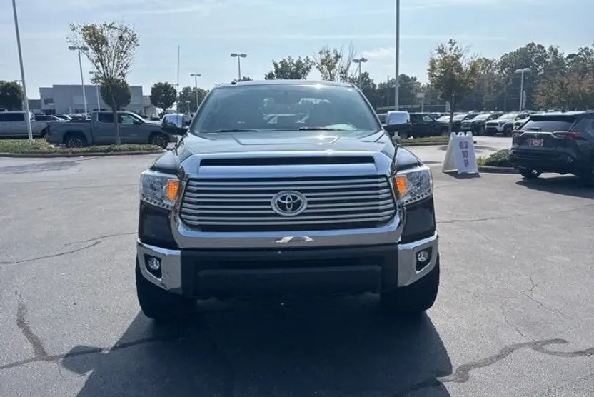 2016 Toyota Tundra Limited photo 1