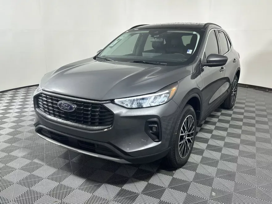 2025 Ford Escape Plug-In Hybrid photo 1