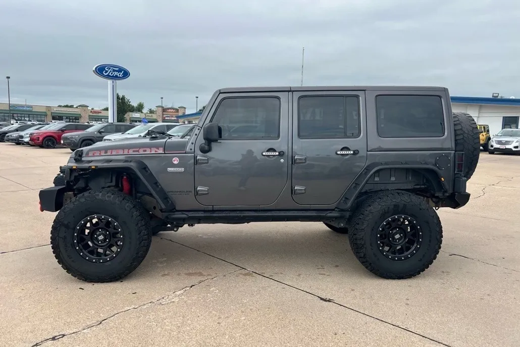 2017 Jeep Wrangler Unlimited Rubicon photo 1