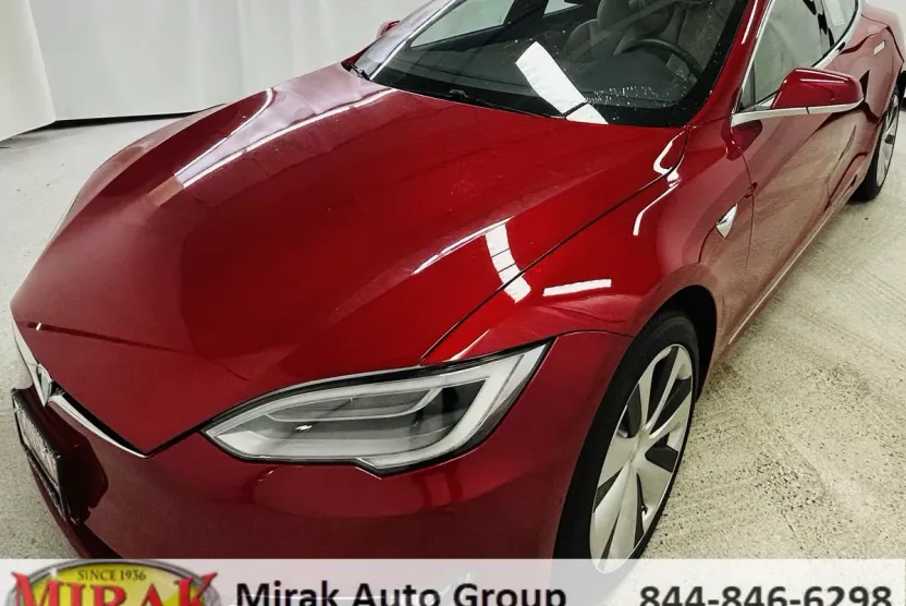 2020 Tesla Model S Long Range Plus photo 1