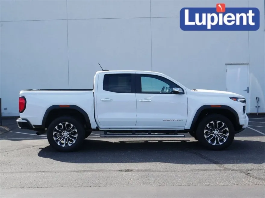 2024 Gmc Canyon Denali photo 1