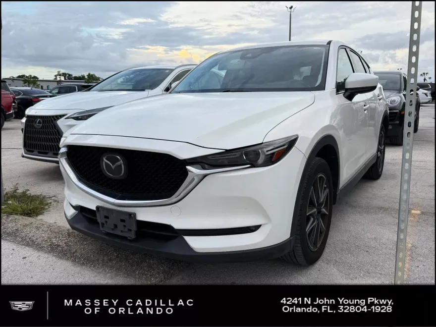 2017 Mazda CX-5 Grand Touring photo 1