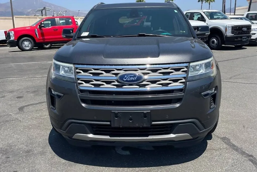 2018 Ford Explorer XLT photo 1