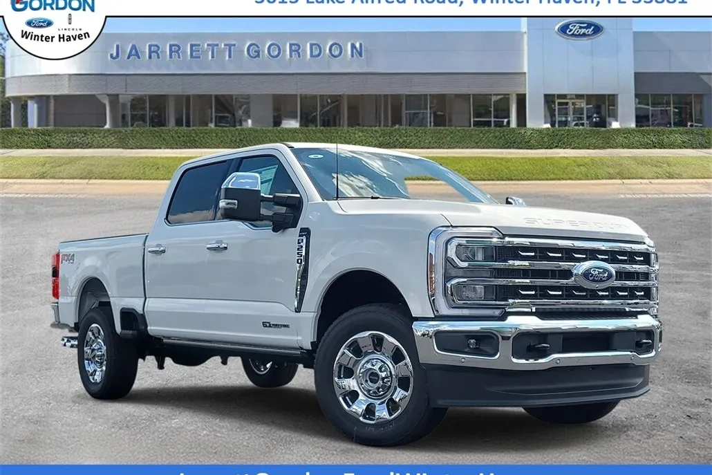 2025 Ford F-250 Lariat photo 1