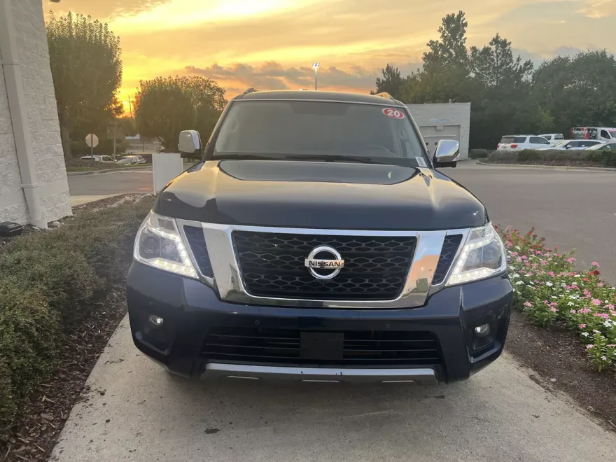 2020 Nissan Armada SL photo 1