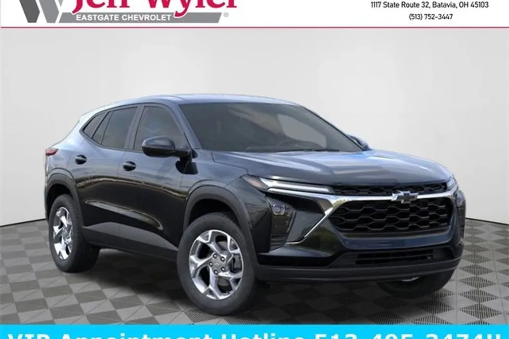2025 Chevrolet Trax LS photo 1