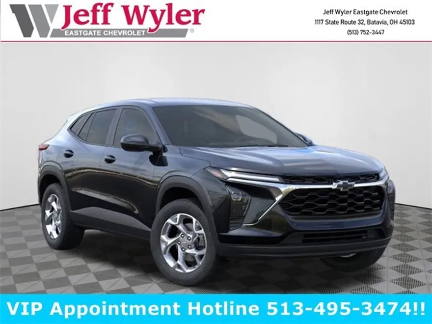 2025 Chevrolet Trax LS photo 1