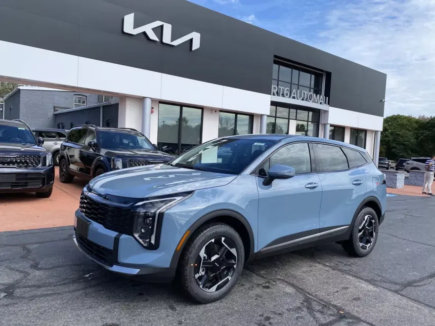 2026 Kia Sportage Hybrid S photo 1