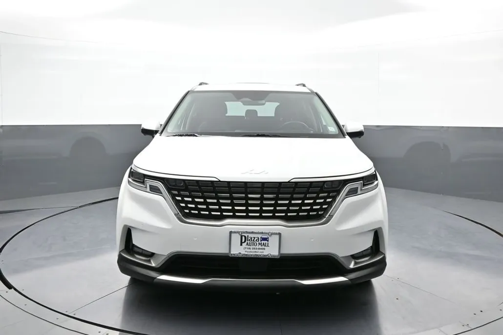2024 Kia Carnival SX Prestige photo 1