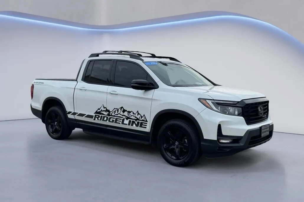 2023 Honda Ridgeline Black Edition photo 1