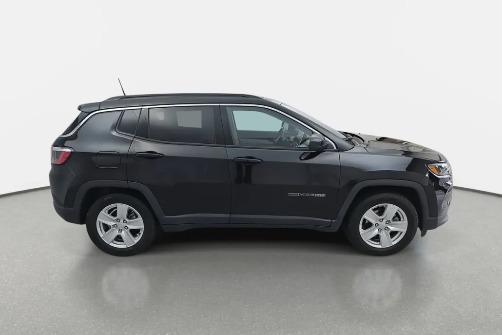 2022 Jeep Compass Latitude photo 1