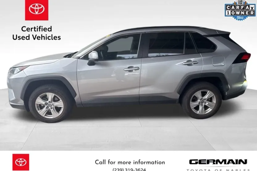 2021 Toyota RAV4 XLE photo 1