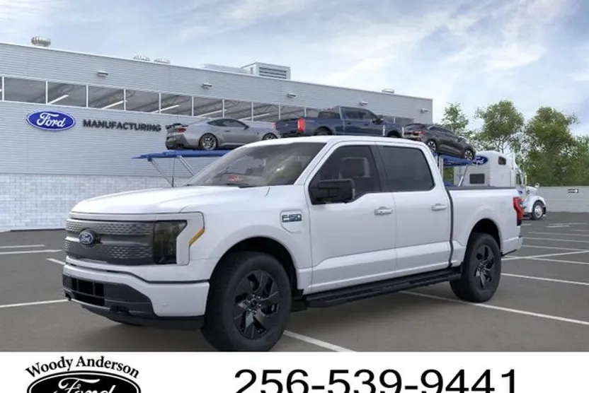 2025 Ford F-150 Lightning photo 1