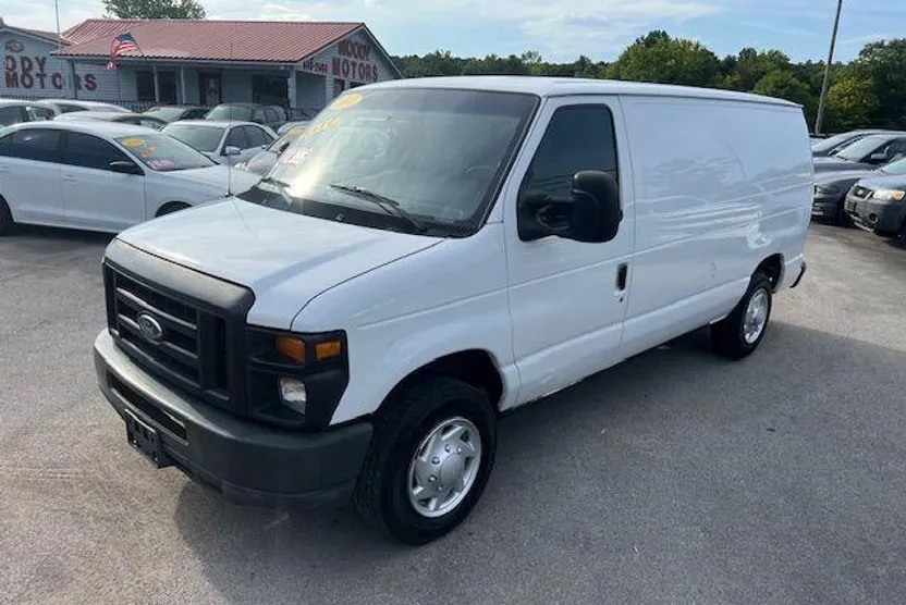 2012 Ford E-150 photo 1