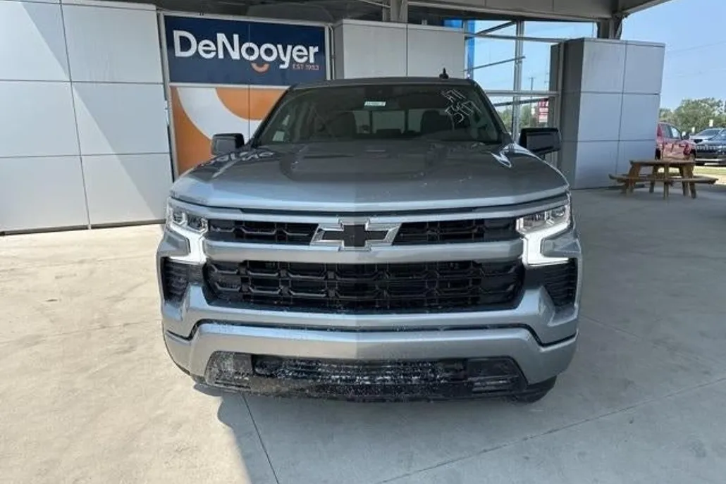 2026 Chevrolet Silverado 1500 RST photo 1