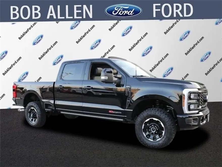 2025 Ford F-250 Lariat photo 1