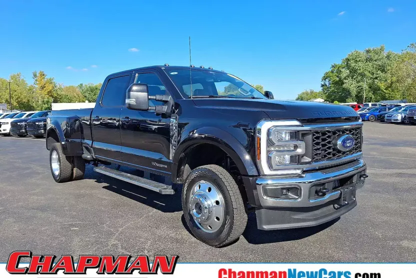 2025 Ford F-450 Lariat photo 1
