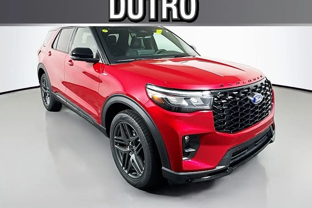 2025 Ford Explorer ST-Line photo 1