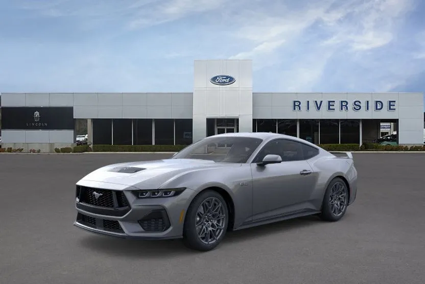 2025 Ford Mustang GT photo 1
