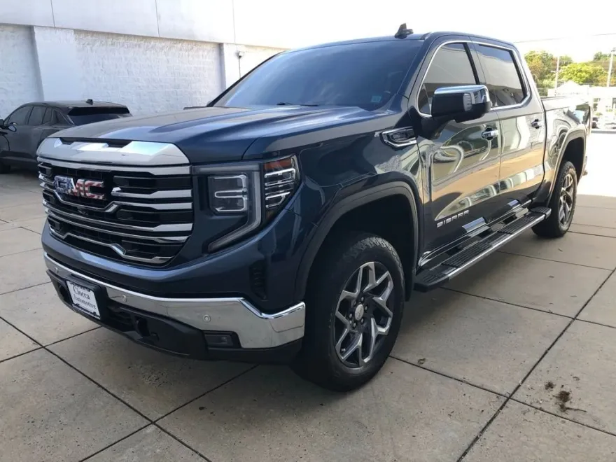 2022 Gmc Sierra 1500 SLT photo 1
