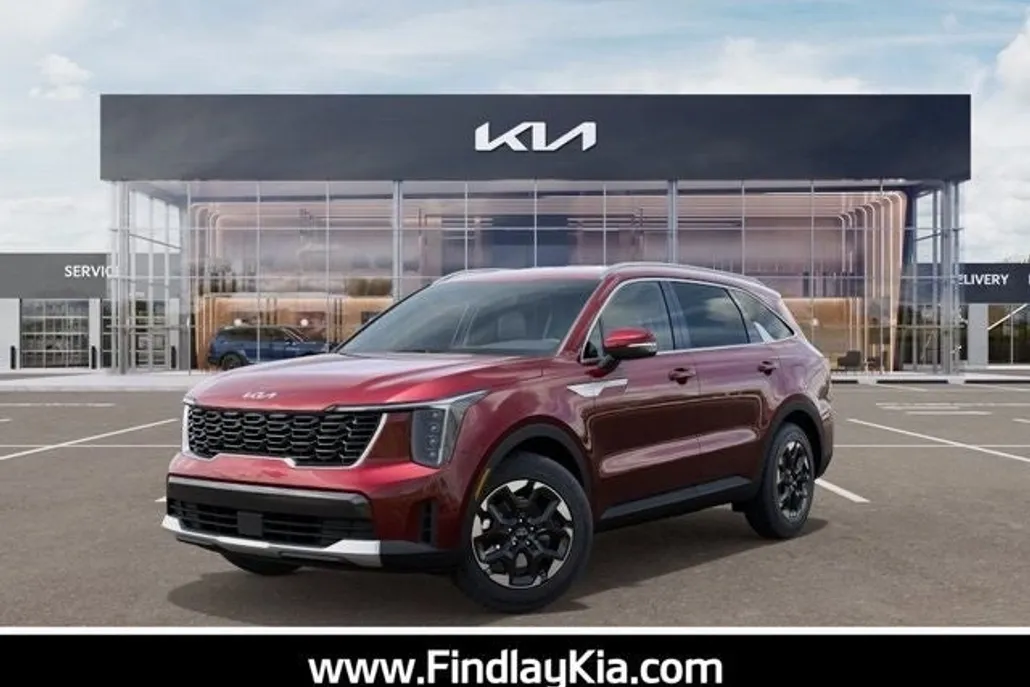 2025 Kia Sorento S photo 1