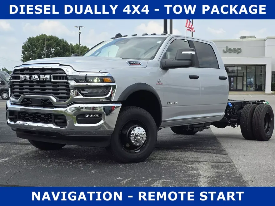 2025 Ram 3500 Big Horn photo 1